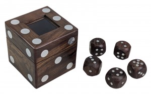 Dice Box with 5 Dice Sheesham Wood - 8cm