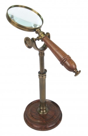 Magnifying Glass On Stand (Extends) Sheesham Wood - 28cm