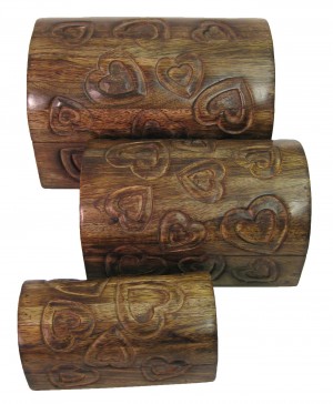 Mango Wood Heart Set Of 3 Domed Boxes 23cm