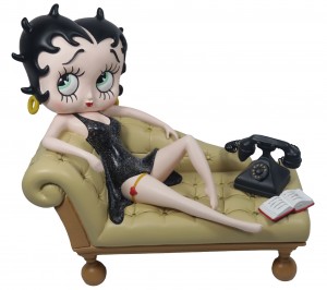 Betty Boop On Cream Chaise Longue 19cm