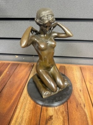 Kneeling Lady Foundry Cast Bronze Sculpture On Marble Base 31cm
